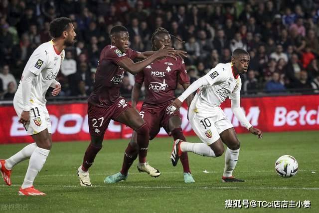 温网：德约106胜超费德勒历史第一 辛纳3-0横扫进八强